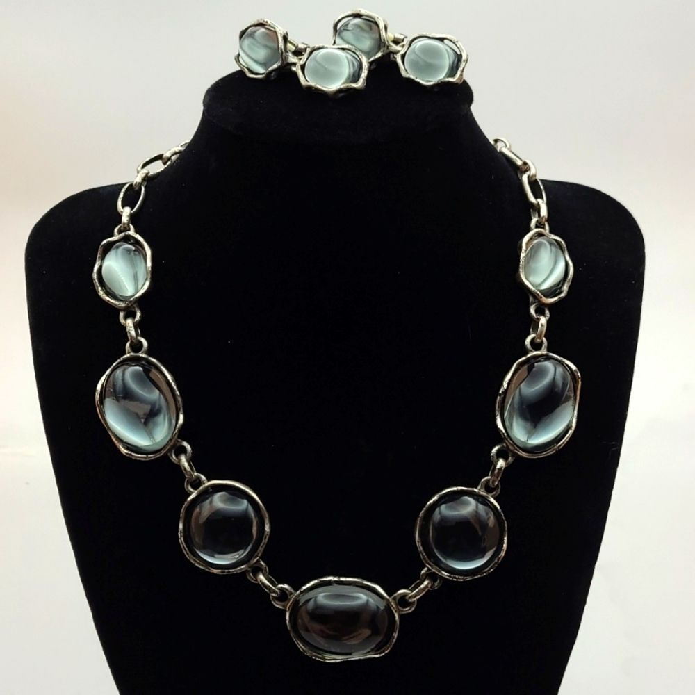 Spiegel vintage silver & gray watercolor stones, clip earrings